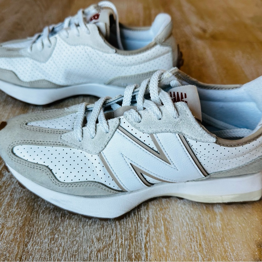 Leather New Balance 327 Sneakers